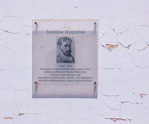 Osiedle Wyspiańskiego w Warszawie - zdjęcia. Z góry wygląda jak wielki wykrzyknik