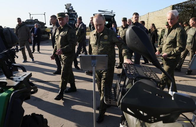 Putin, Zapad
