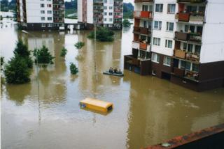 Pogoda. Niż genueński zbliża się do Polski! Doprowadził do powodzi tysiąclecia w 1997 r. Możliwe trąby powietrzne!