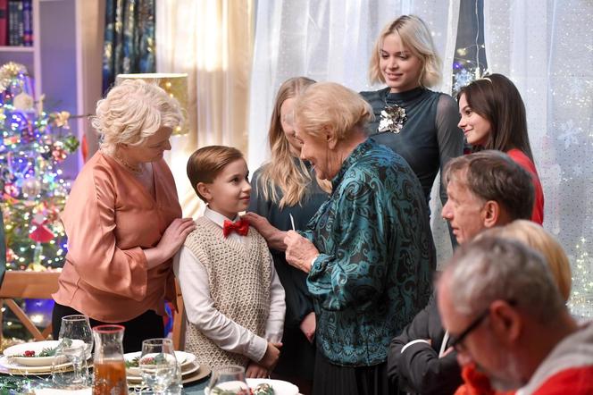 	Święta w M jak miłość odcinek specjalny. Barbara (Teresa Lipowska), Marta (Dominika Ostałowska), Basia (Karina Woźniak), Ania (Gabriela Świerczyńska)