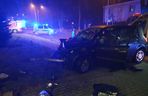 Tarnów. 75-latek wjechał samochodem w komisariat policji. Dwie osoby w szpitalu