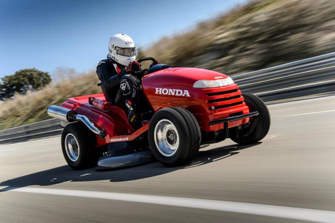 Najszybsza kosiarka świata - Honda Mean Mower