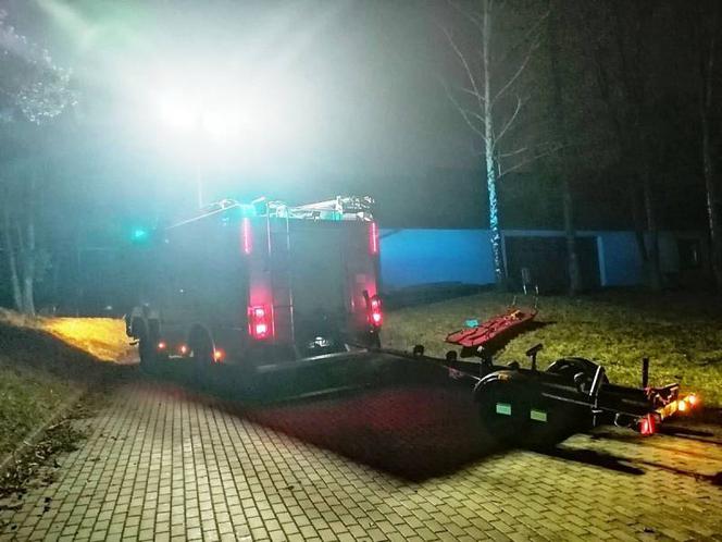 Nowy Sącz: ZAGINĘŁA młoda kobieta. Trwa przeszukiwanie okolicznych stawów 
