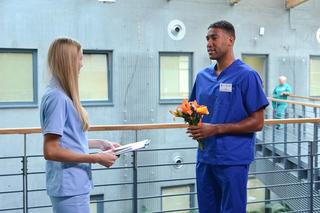 Pierwsza miłość, odcinek 3464: Samuel (Gamou Fall), Weronika (Dominika Kryszczyńska)