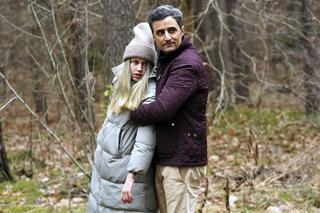 Barwy szczęścia, odcinek 2818: Stawicki (Piotr Borowski), Kama (Natalia Jędruś)	