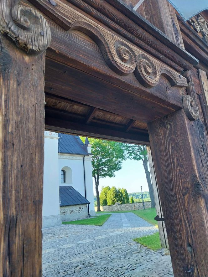 Kościół parafialny pw. Wniebowzięcia Najświętszej Maryi Panny w Krynkach 