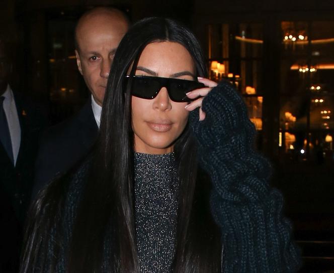 Kim Kardashian (15.04)