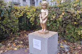 Mieszkańcy ustawili na swojej ulicy rzeźbę sikającego chłopca. To młodszy brat słynnego Manneken Pis