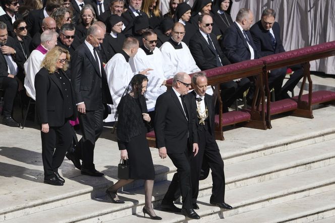 Głowy państw żegnają papieża Franciszka. Do Watykanu zjechali najważniejsi