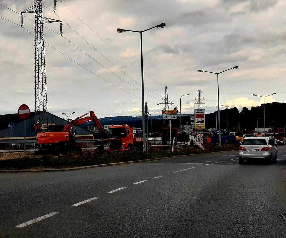 Trwają prace na Alejach Piłsudskiego.  Powstaną tam nowe ronda 