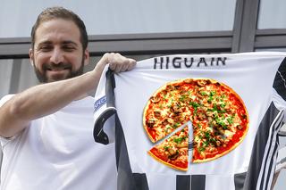 Jak zjeść pizzę w Neapolu za 1 euro? Wystarczy poczekać na kontuzję Higuaina!