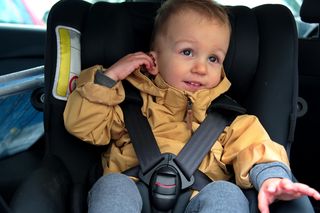 ADAC ostrzega przed 2 modelami fotelików samochodowych. „Duże ryzyko obrażeń”