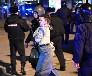 Kilkanaście osób zginęło, kilkadziesiąt rannych w strzelaninie w sali koncertowej pod Moskwą 
