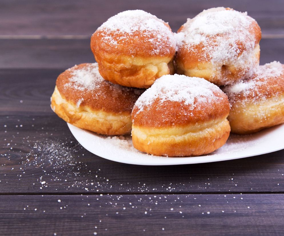 Przepis na pączki z 1 kg mąki