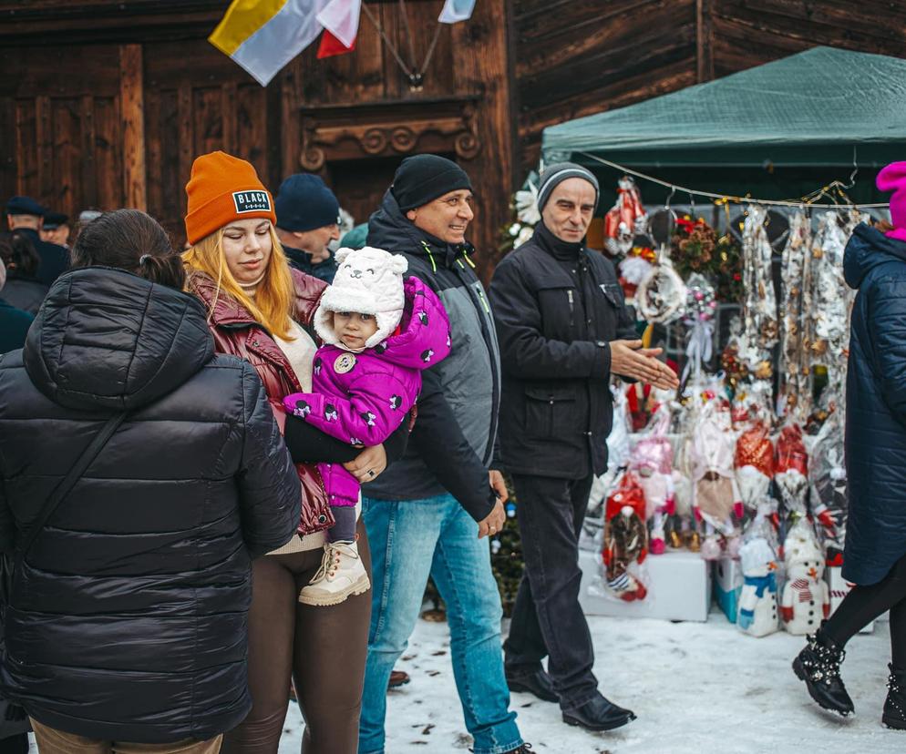 Jarmark Bożonarodzeniowy w gminie Brody. Słodycze, stroiki i klimat