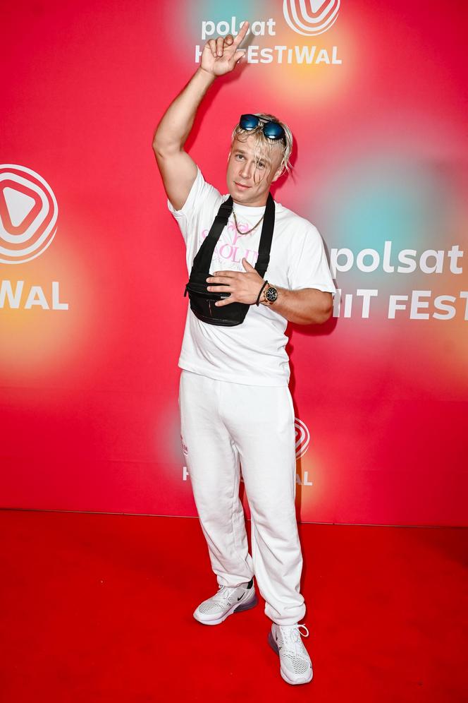 Stylizacje gwiazd podczas drugiego dnia Polsat Hit Festiwal 2024