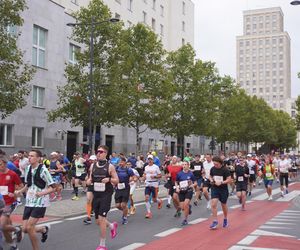Uczestnicy Maratonu Warszawskiego 2025