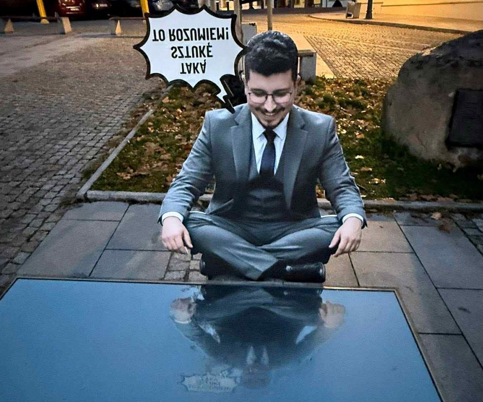 Radny PiS przedstawiony jako kielecki narcyz