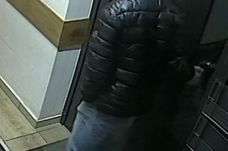 Łódź. Młody mężczyzna okradł księdza. Teraz jest poszukiwany