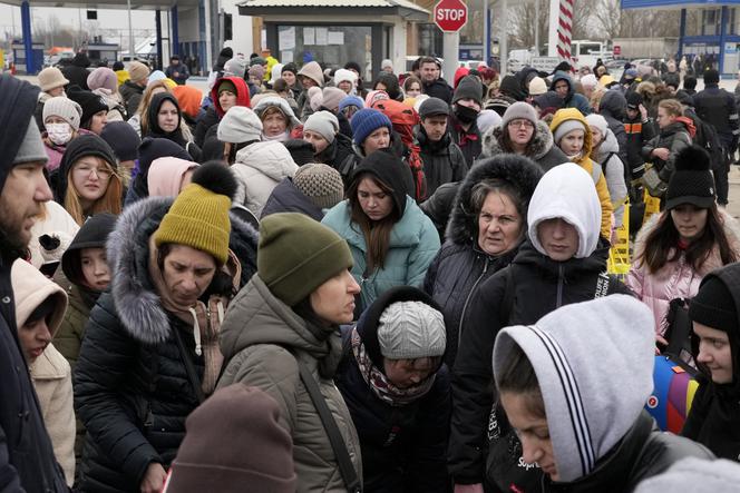 Uchodźcy z Ukrainy bez żadnego reżimu sanitarnego rozlewają się po Polsce
