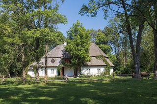 To najpiękniejsza wieś w Małopolsce. Wychował się w niej kapelan Solidarności