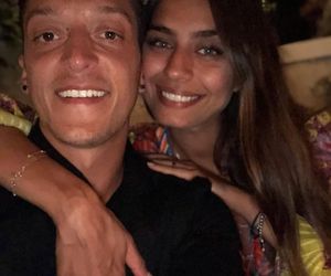 Mesut Ozil przeszedł niezwykłą przemianę!