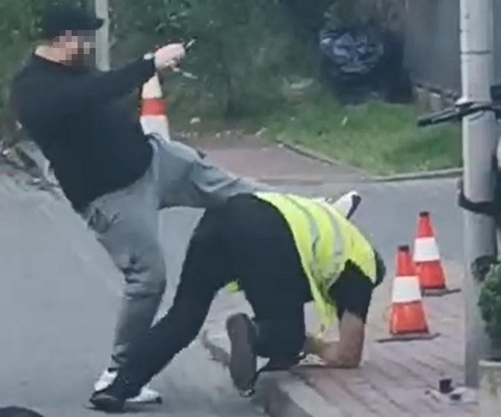 Dostawca jedzenia pobił ochroniarza w Warszawie! Poszło o parkowanie na Ochocie 