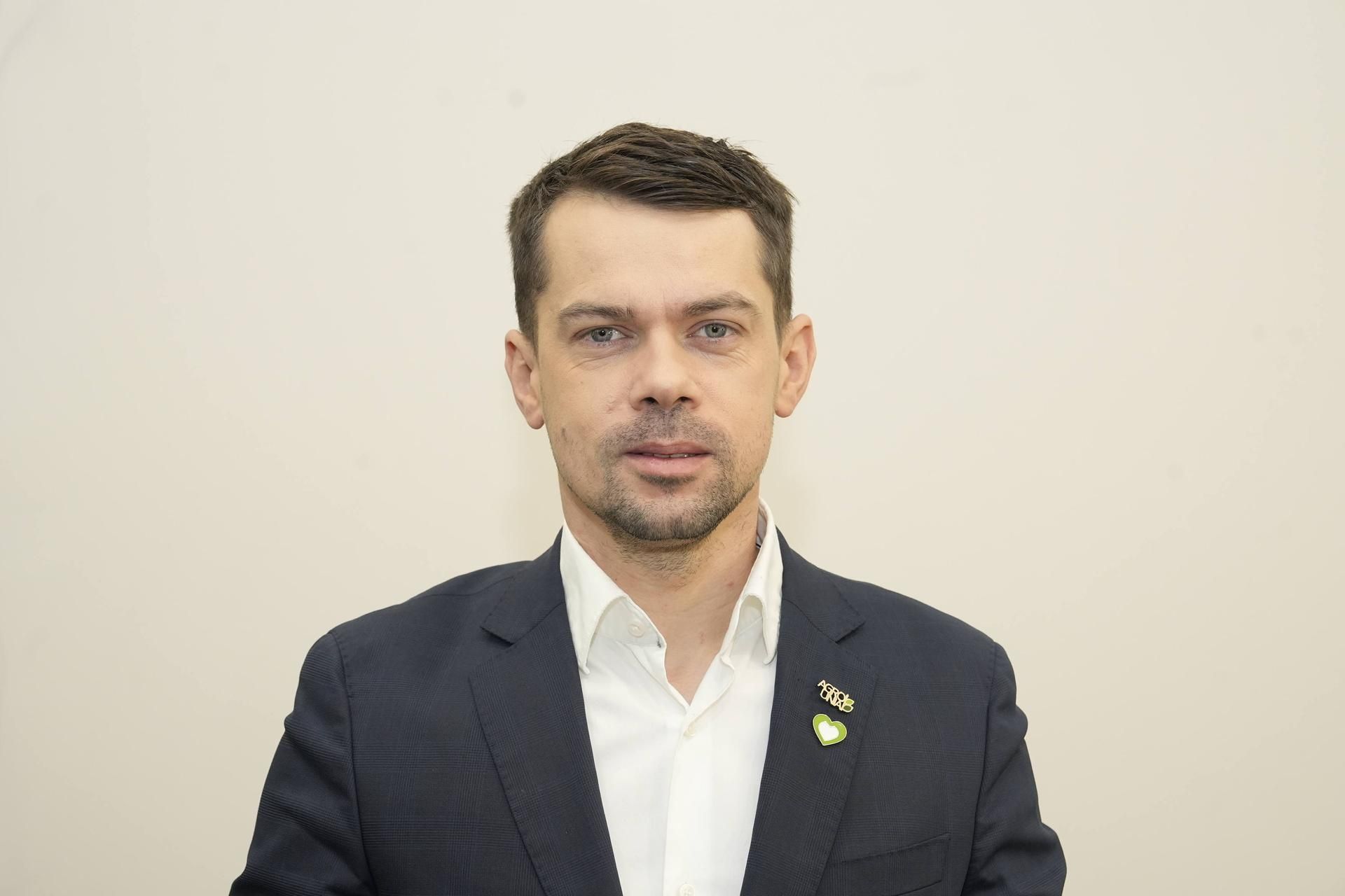 Wiceminister Kołodziejczak: Nie kupiłem dyplomu, jestem ofiarą