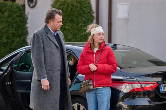 Na Wspólnej odc. 4044: Malwina (Martyna Dudek), Konrad (Marek Bukowski)