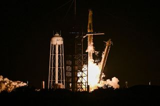 Start misji Axiom-4 ze Sławoszem Uznańskim-Wiśniewskim