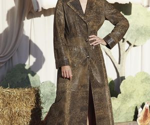 Premiera serialu 1670! Herman w gorsecie, kwiecista Dębska i Byczkowska w białych majtkach