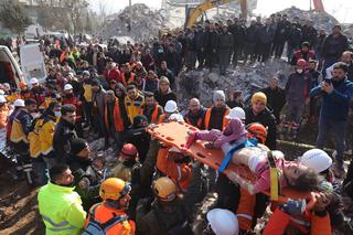 PCK otwiera zbiórkę na rzecz ofiar trzęsienia ziemi w Turcji. Liczy się każdy grosz!