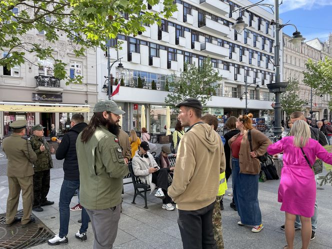 Wielki protest pod urzędem miasta w Łodzi. "Broń lasów Lublinka"