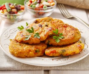 Pizza-placuszki z niczego: pyszne śniadanie lub przekąska