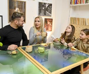 Eliza i Trybson z córkami: Victorią i Kornelią