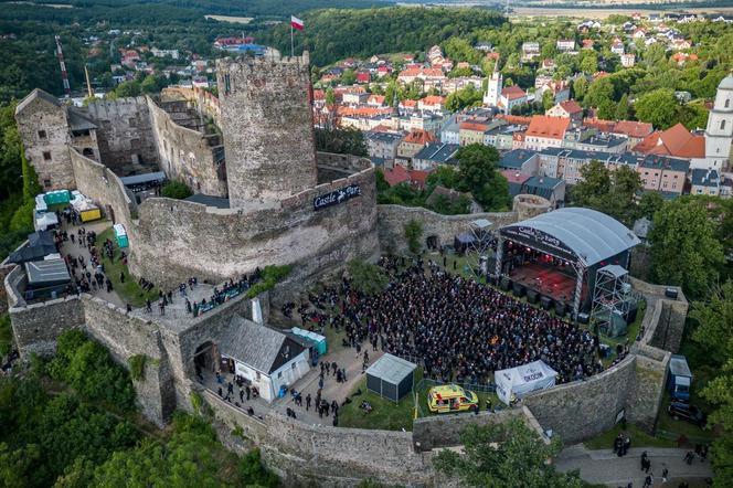 Castle Party na zamku w Bolkowie. Rozpoczyna się święto muzyki gotyckiej 