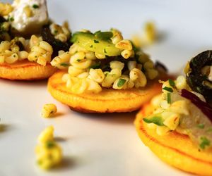 Placki wawelskie, czyli kotlety z kaszy jęczmiennej. Nawet smok byłby nimi zachwycony