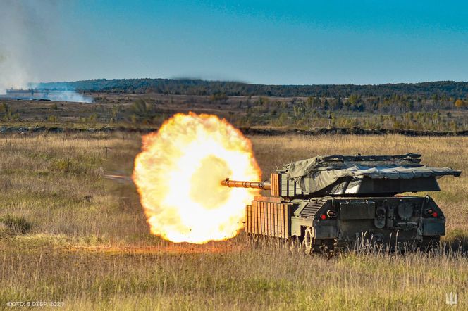 Ukraiński Leopard 1A5 na "polowaniu". Przyczaił się na rosyjską piechotę