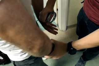 W akcji policji zatrzymano łącznie 217 osób, w tym w tym 96 podejrzanych o przestępstwa narkotykowe