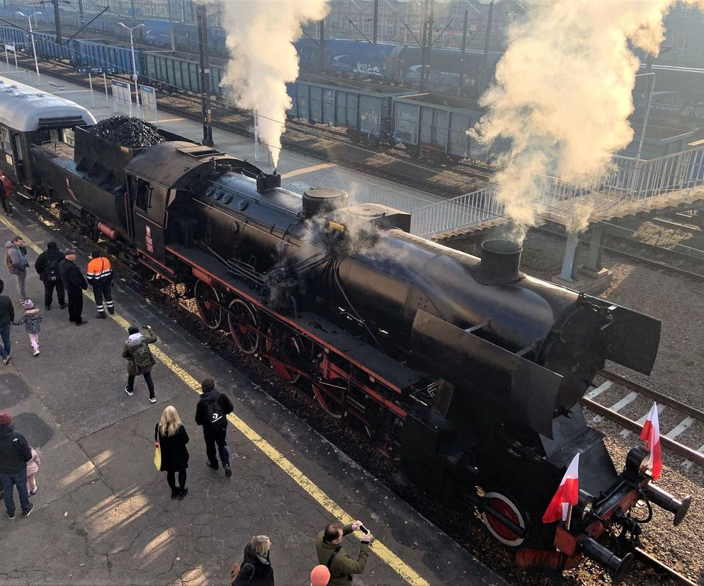 Pociąg retro znowu w trasie. Tym razem z okazji Świętą Niepodległości