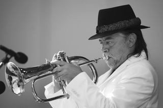 Pilne! Nie żyje Chuck Mangione! Wszyscy nucą jego przebój