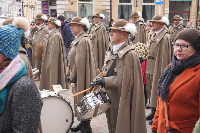  Uroczystości pod pomnikiem Józefa Piłsudskiego w Rzeszowie 