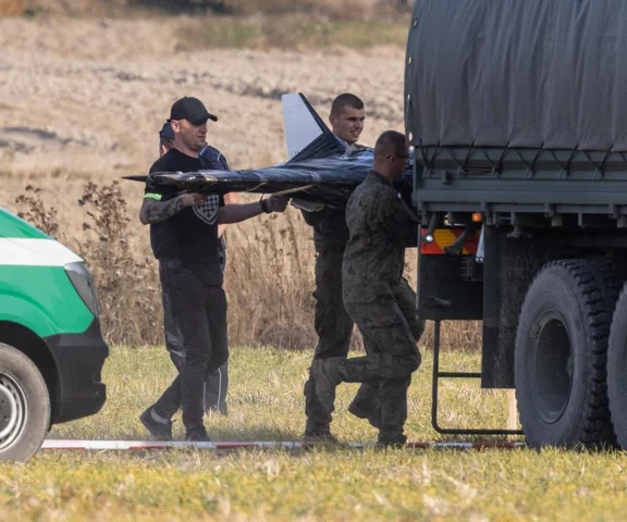 Niemcy o ataku dronów na Polskę. NATO musi stanowczo odpowiedzieć