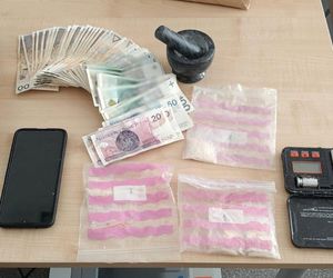 Pigułki gwałtu miała trafić na ulice Warszawy. Zatrzymano dwóch mężczyzn