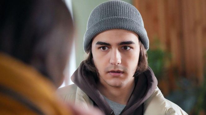 Barwy szczęścia, odcinek 3233: Romeo (Jacek Tyszkiewicz), Borys (Jakub Wieczorek)