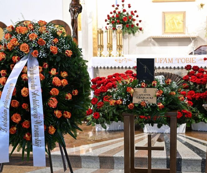 Pogrzeb Anatola Czaplickiego. Arcybiskup Galbas: pamięć o tym koszmarze długo nie przeminie