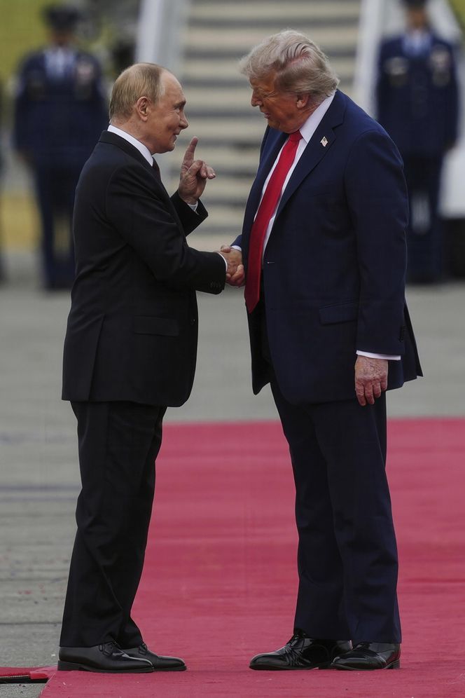 Toksyczna przyjaźń Trumpa z Putinem