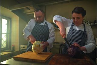 Aleksander Baron w nowym programie TVP! Poprowadzi kulinarne show. Będzie hit?