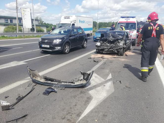 Pijany kierowca doprowadził do zderzenia trzech samochodów