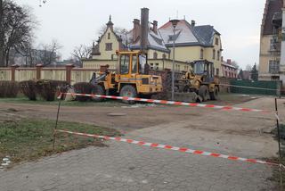 Budują ściężkę rowerową przy ul. Dąbrowskiego w Lesznie